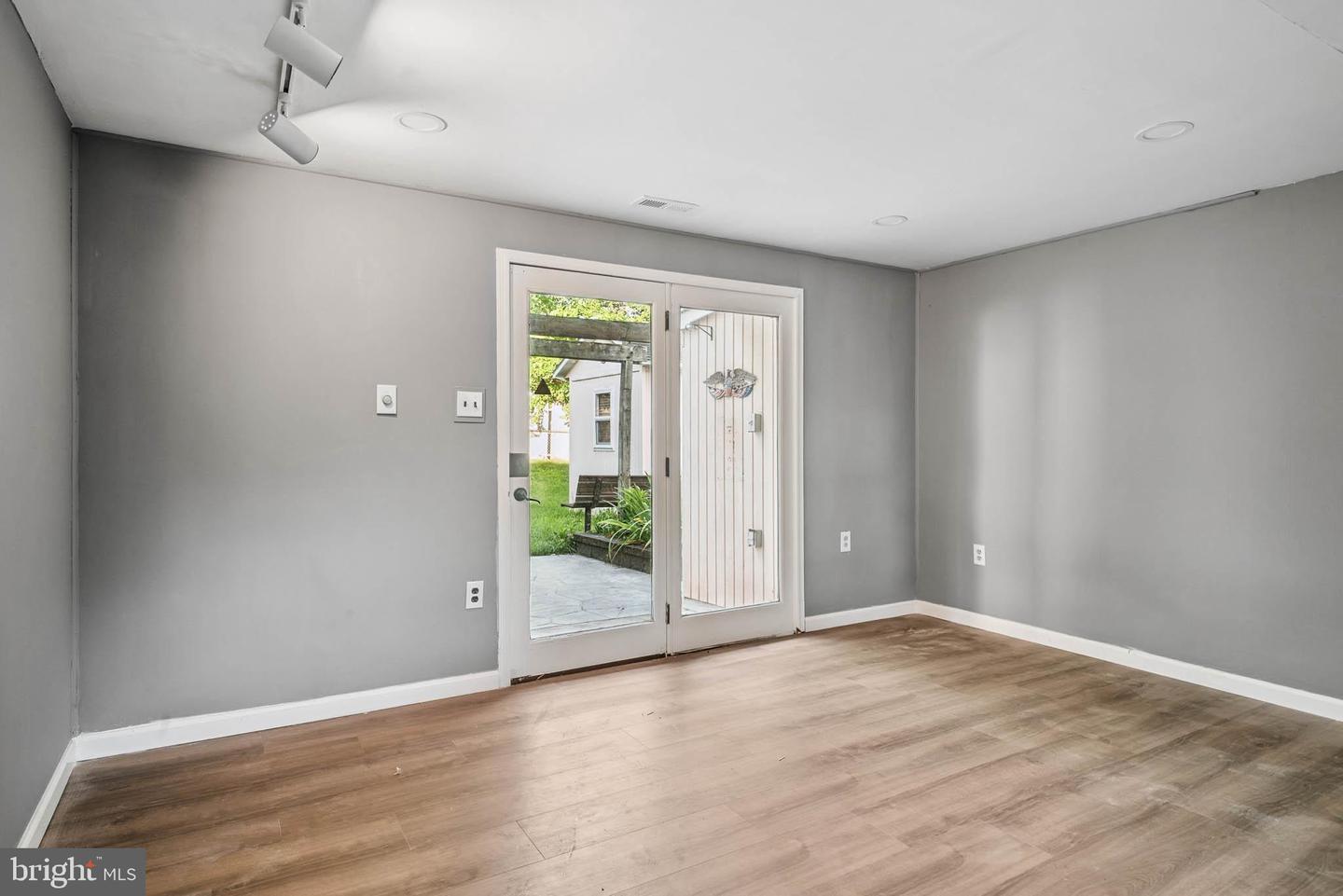 4307 KENWOOD DR, WOODBRIDGE, Virginia 22193, 4 Bedrooms Bedrooms, ,2 BathroomsBathrooms,Residential,For sale,4307 KENWOOD DR,VAPW2099730 MLS # VAPW2099730