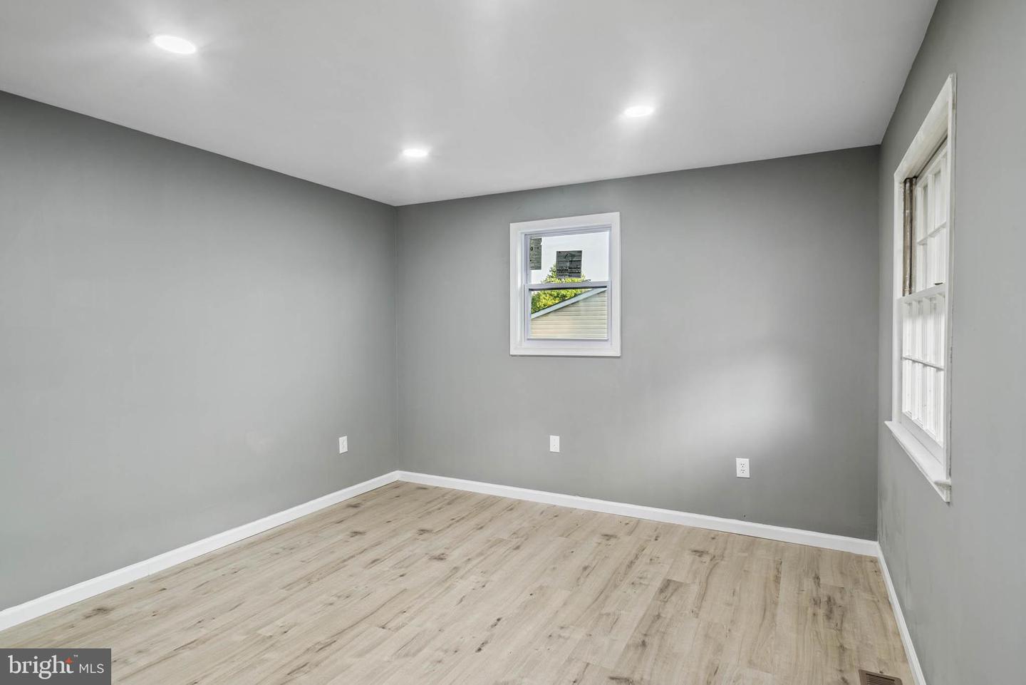 4307 KENWOOD DR, WOODBRIDGE, Virginia 22193, 4 Bedrooms Bedrooms, ,2 BathroomsBathrooms,Residential,For sale,4307 KENWOOD DR,VAPW2099730 MLS # VAPW2099730