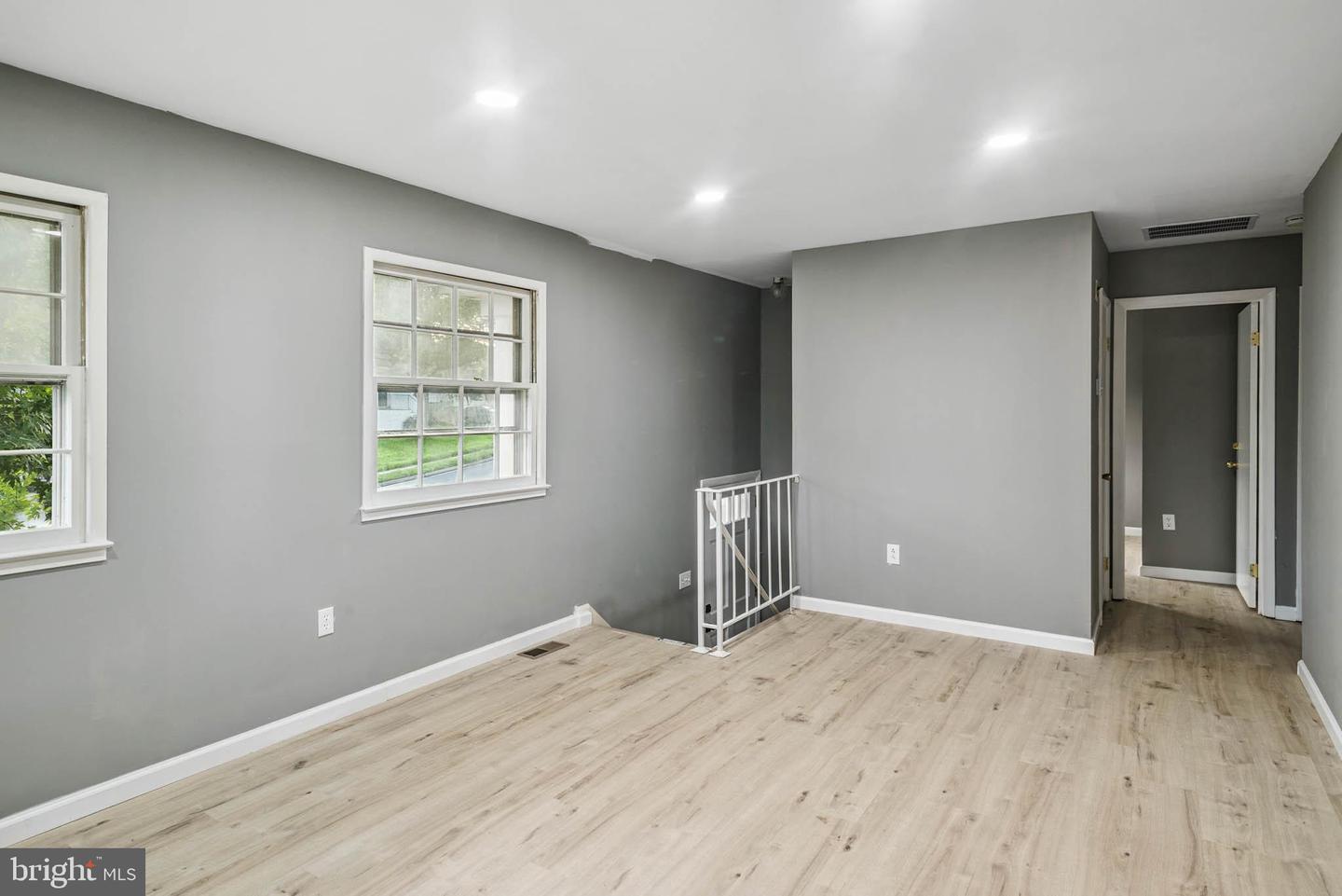 4307 KENWOOD DR, WOODBRIDGE, Virginia 22193, 4 Bedrooms Bedrooms, ,2 BathroomsBathrooms,Residential,For sale,4307 KENWOOD DR,VAPW2099730 MLS # VAPW2099730