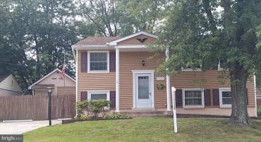 4307 KENWOOD DR, WOODBRIDGE, Virginia 22193, 4 Bedrooms Bedrooms, ,2 BathroomsBathrooms,Residential,For sale,4307 KENWOOD DR,VAPW2099730 MLS # VAPW2099730