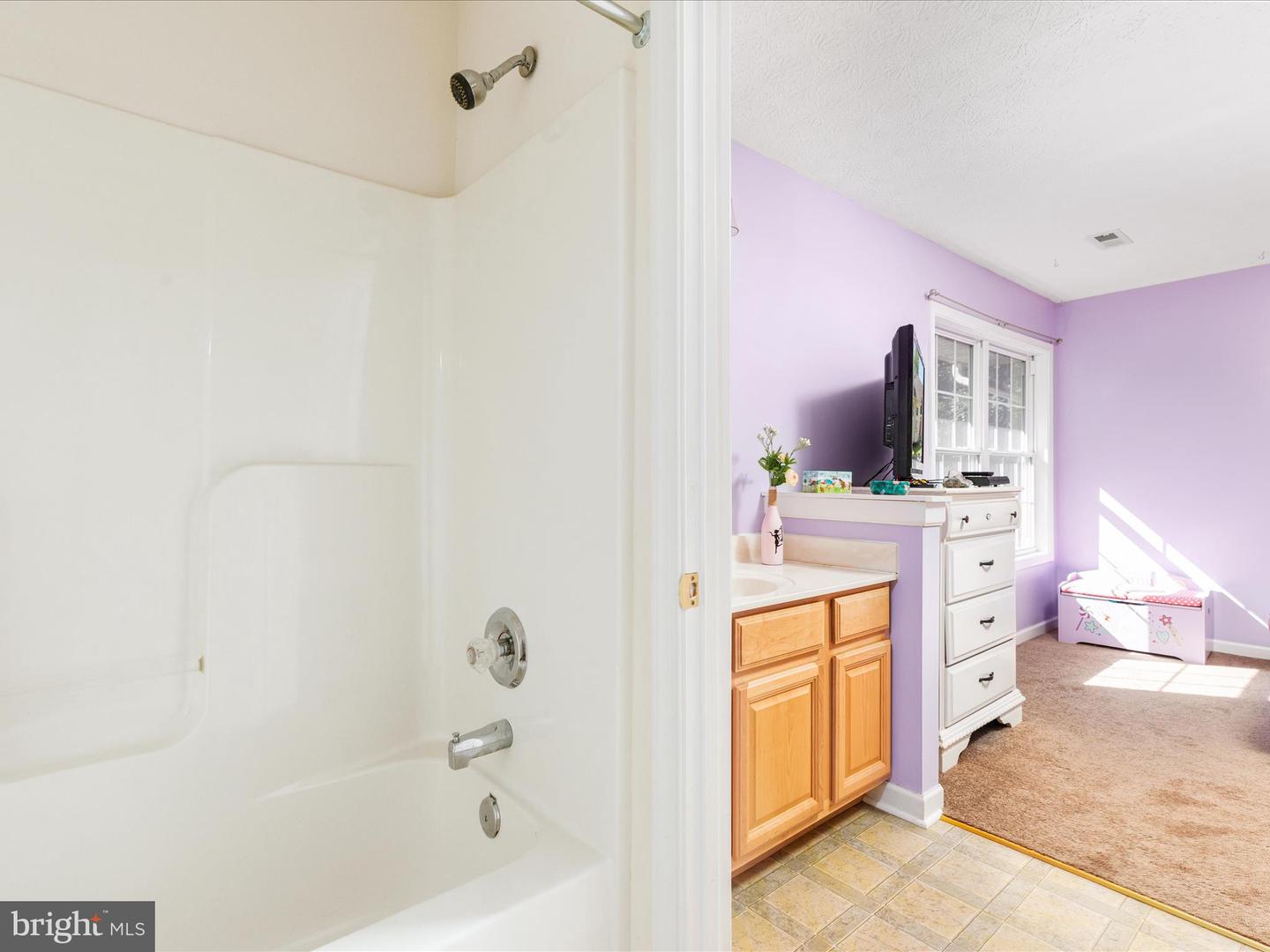 139 MAPLE AVE, MOUNT JACKSON, Virginia 22842, 3 Bedrooms Bedrooms, ,2 BathroomsBathrooms,Residential,For sale,139 MAPLE AVE,VASH2012062 MLS # VASH2012062