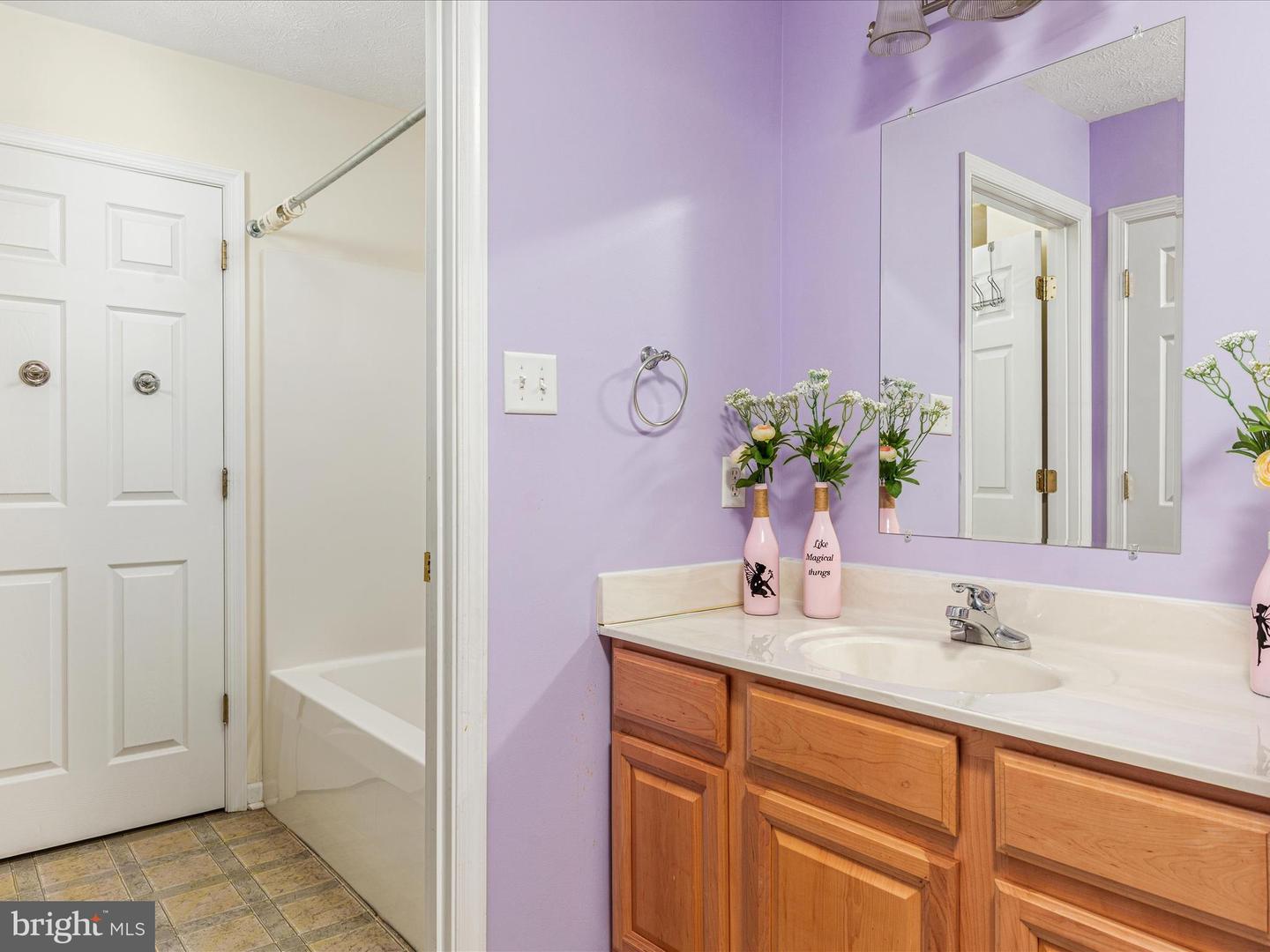 139 MAPLE AVE, MOUNT JACKSON, Virginia 22842, 3 Bedrooms Bedrooms, ,2 BathroomsBathrooms,Residential,For sale,139 MAPLE AVE,VASH2012062 MLS # VASH2012062