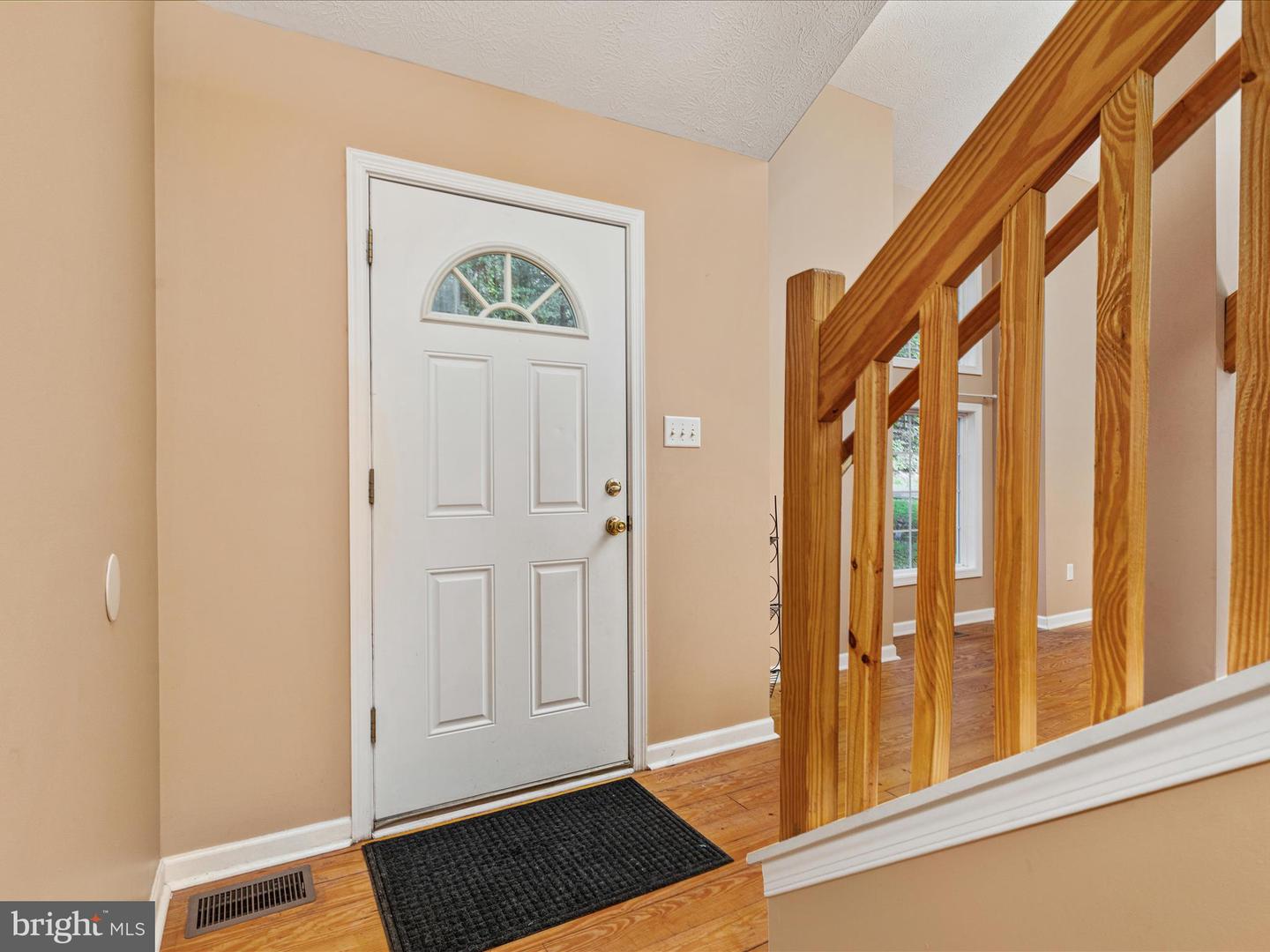139 MAPLE AVE, MOUNT JACKSON, Virginia 22842, 3 Bedrooms Bedrooms, ,2 BathroomsBathrooms,Residential,For sale,139 MAPLE AVE,VASH2012062 MLS # VASH2012062