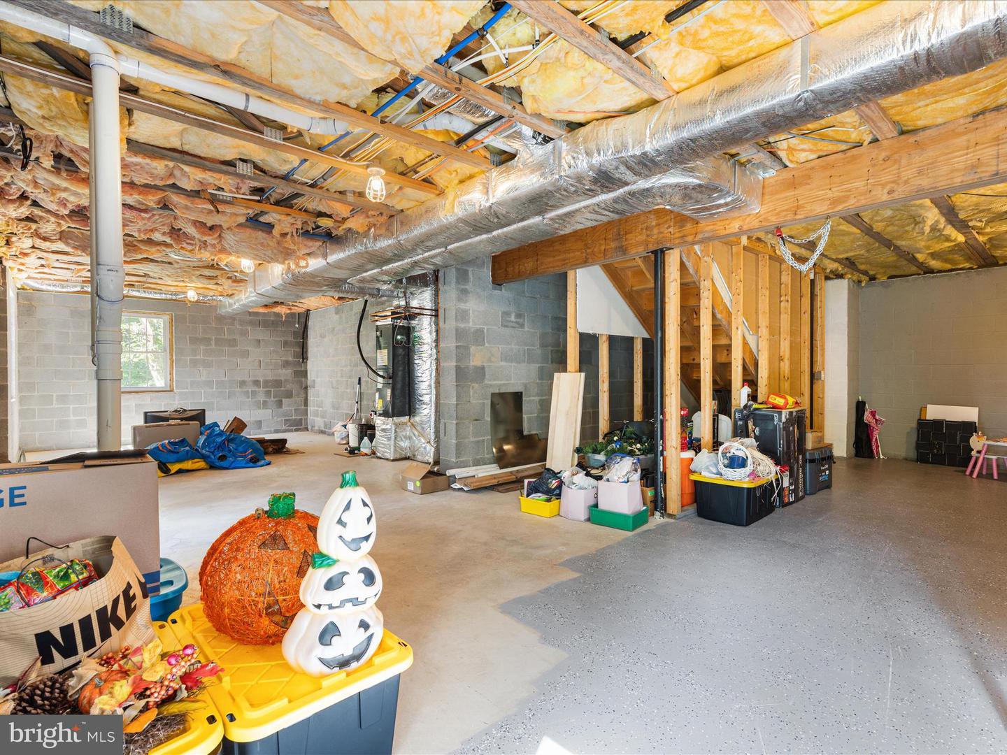 139 MAPLE AVE, MOUNT JACKSON, Virginia 22842, 3 Bedrooms Bedrooms, ,2 BathroomsBathrooms,Residential,For sale,139 MAPLE AVE,VASH2012062 MLS # VASH2012062