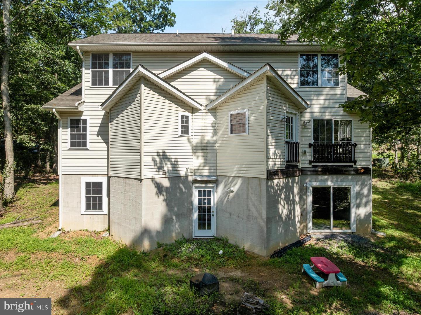 139 MAPLE AVE, MOUNT JACKSON, Virginia 22842, 3 Bedrooms Bedrooms, ,2 BathroomsBathrooms,Residential,For sale,139 MAPLE AVE,VASH2012062 MLS # VASH2012062