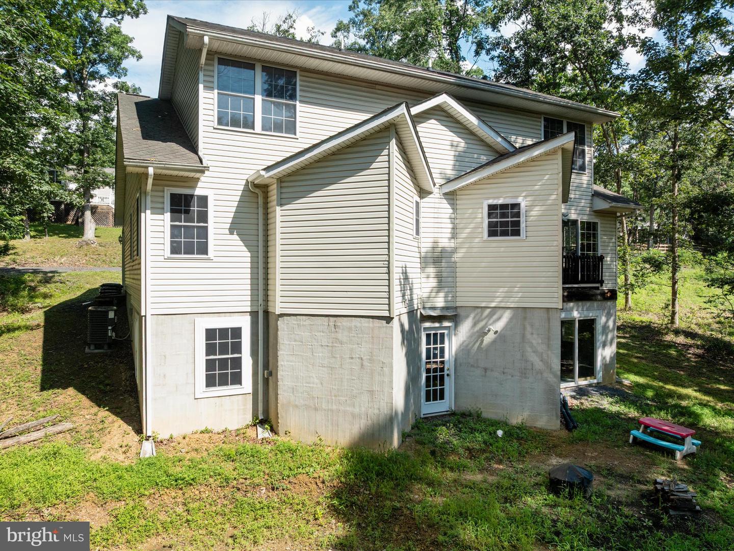 139 MAPLE AVE, MOUNT JACKSON, Virginia 22842, 3 Bedrooms Bedrooms, ,2 BathroomsBathrooms,Residential,For sale,139 MAPLE AVE,VASH2012062 MLS # VASH2012062