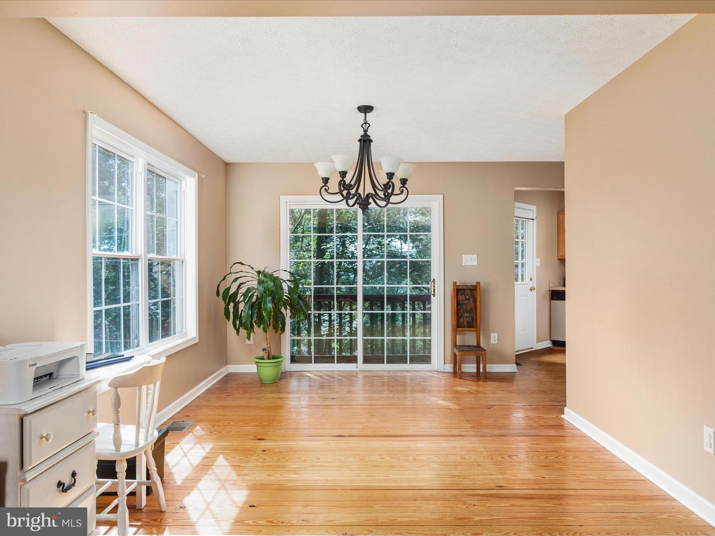 139 MAPLE AVE, MOUNT JACKSON, Virginia 22842, 3 Bedrooms Bedrooms, ,2 BathroomsBathrooms,Residential,For sale,139 MAPLE AVE,VASH2012062 MLS # VASH2012062