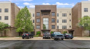 8435 PEACE LILY CT #314, LORTON, Virginia 22079, 2 Bedrooms Bedrooms, 6 Rooms Rooms,2 BathroomsBathrooms,Residential,For sale,8435 PEACE LILY CT #314,VAFX2256852 MLS # VAFX2256852