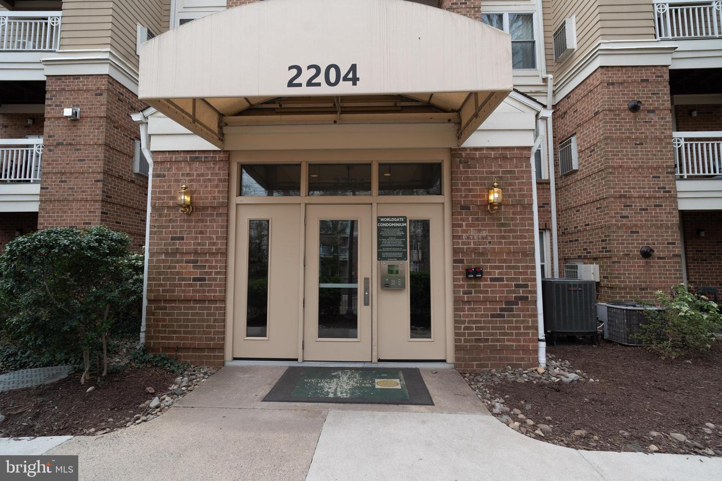 2204 WESTCOURT LN #311, HERNDON, Virginia 20170, 2 Bedrooms Bedrooms, 5 Rooms Rooms,1 BathroomBathrooms,Residential,For sale,2204 WESTCOURT LN #311,VAFX2230150 MLS # VAFX2230150