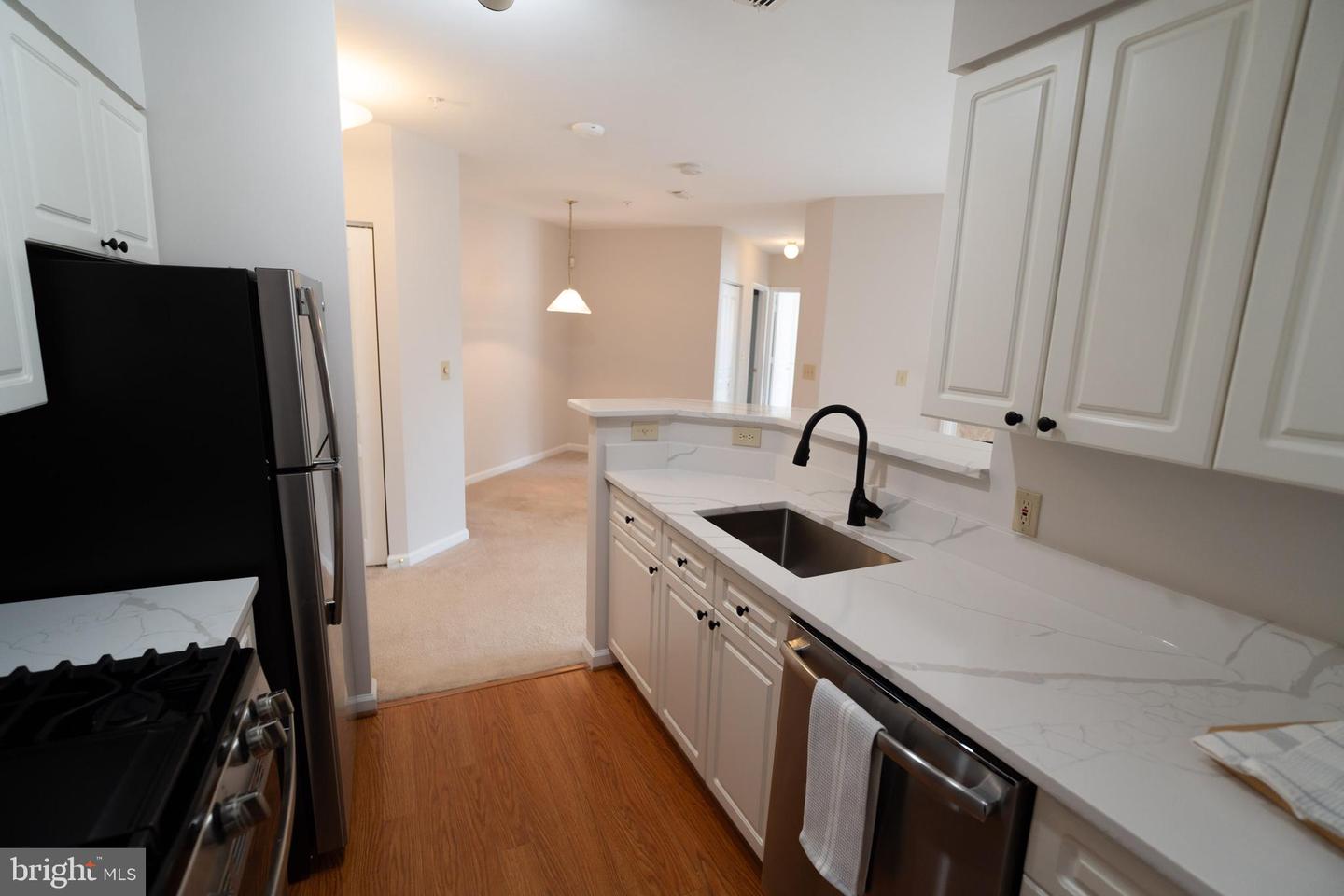 2204 WESTCOURT LN #311, HERNDON, Virginia 20170, 2 Bedrooms Bedrooms, 5 Rooms Rooms,1 BathroomBathrooms,Residential,For sale,2204 WESTCOURT LN #311,VAFX2230150 MLS # VAFX2230150