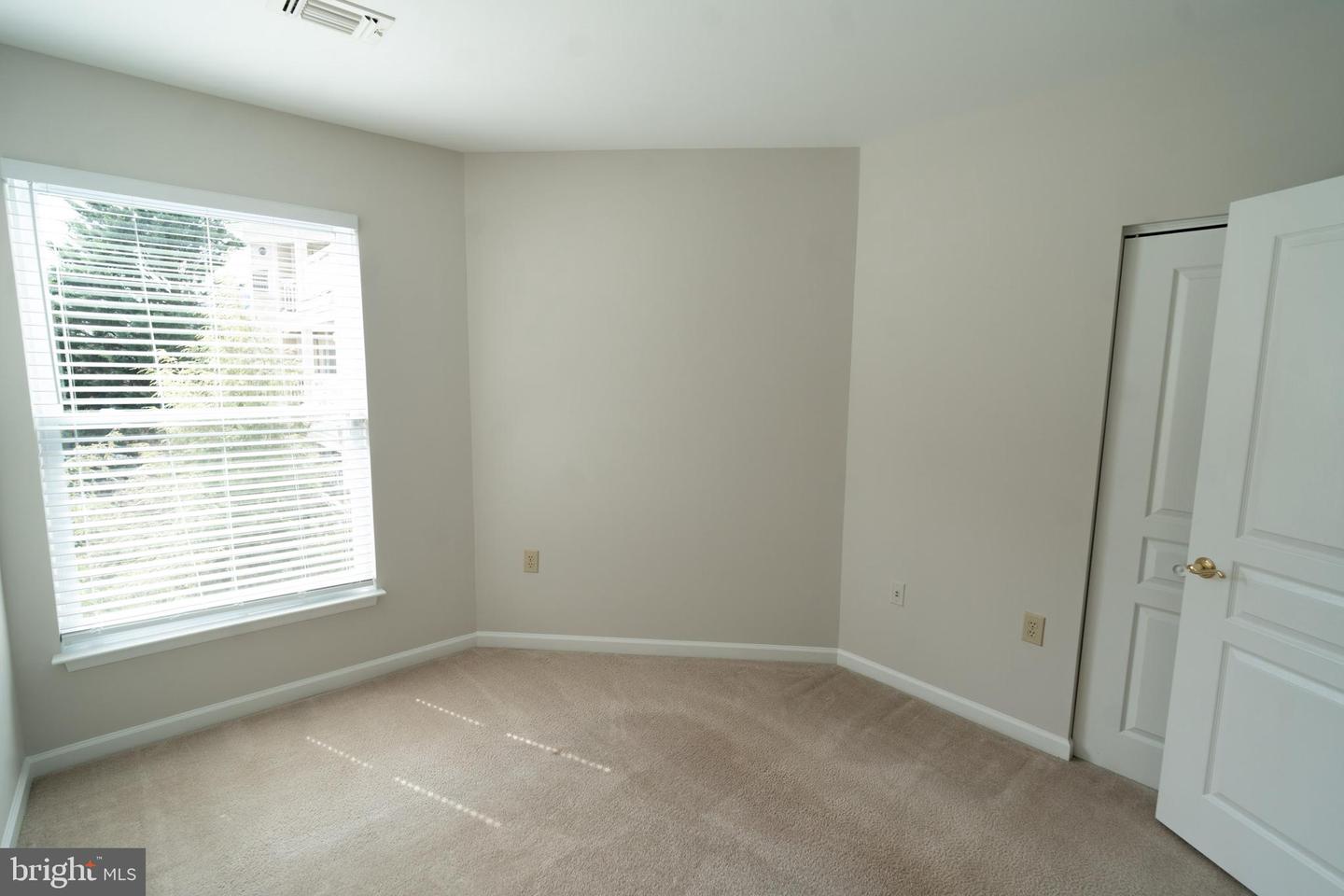 2204 WESTCOURT LN #311, HERNDON, Virginia 20170, 2 Bedrooms Bedrooms, 5 Rooms Rooms,1 BathroomBathrooms,Residential,For sale,2204 WESTCOURT LN #311,VAFX2230150 MLS # VAFX2230150