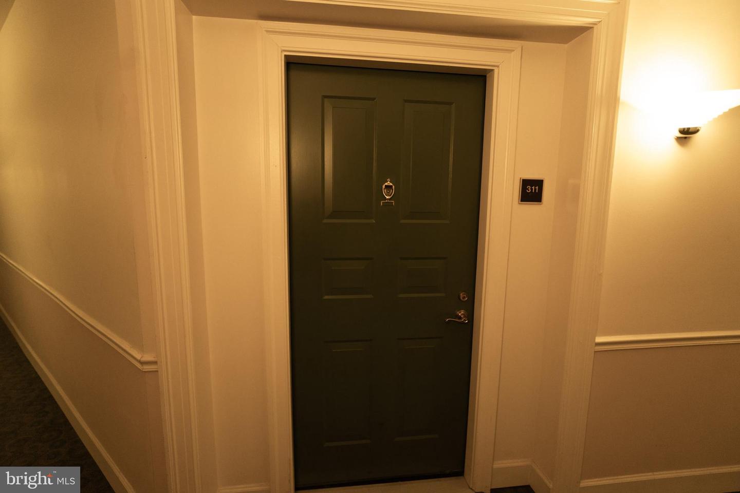 2204 WESTCOURT LN #311, HERNDON, Virginia 20170, 2 Bedrooms Bedrooms, 5 Rooms Rooms,1 BathroomBathrooms,Residential,For sale,2204 WESTCOURT LN #311,VAFX2230150 MLS # VAFX2230150