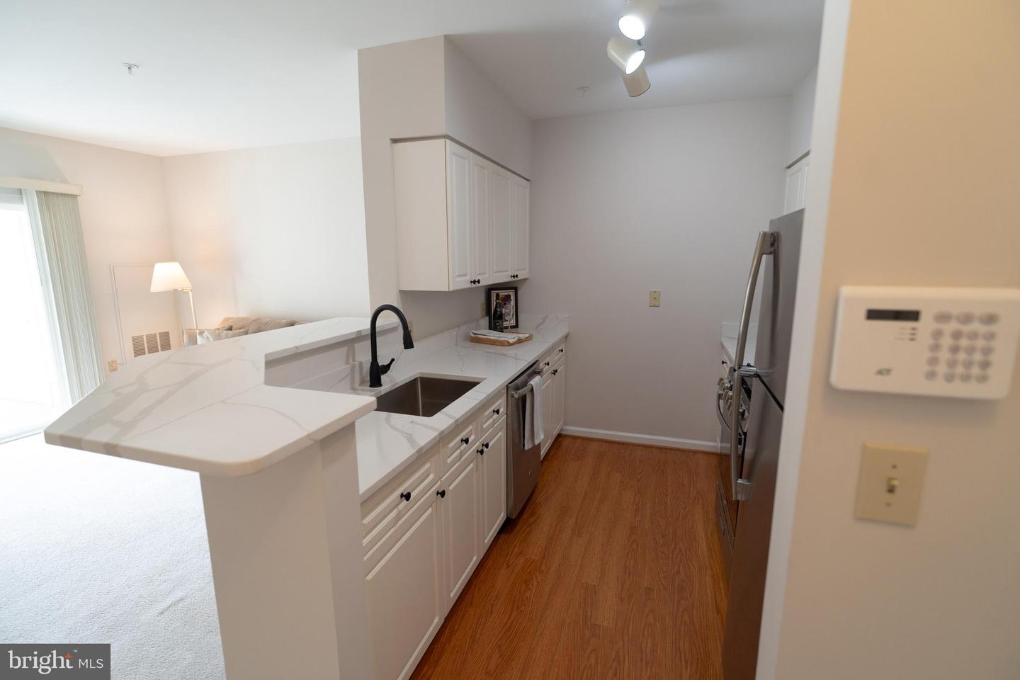 2204 WESTCOURT LN #311, HERNDON, Virginia 20170, 2 Bedrooms Bedrooms, 5 Rooms Rooms,1 BathroomBathrooms,Residential,For sale,2204 WESTCOURT LN #311,VAFX2230150 MLS # VAFX2230150