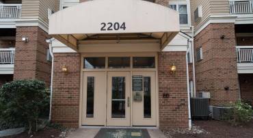 2204 WESTCOURT LN #311, HERNDON, Virginia 20170, 2 Bedrooms Bedrooms, 5 Rooms Rooms,1 BathroomBathrooms,Residential,For sale,2204 WESTCOURT LN #311,VAFX2230150 MLS # VAFX2230150