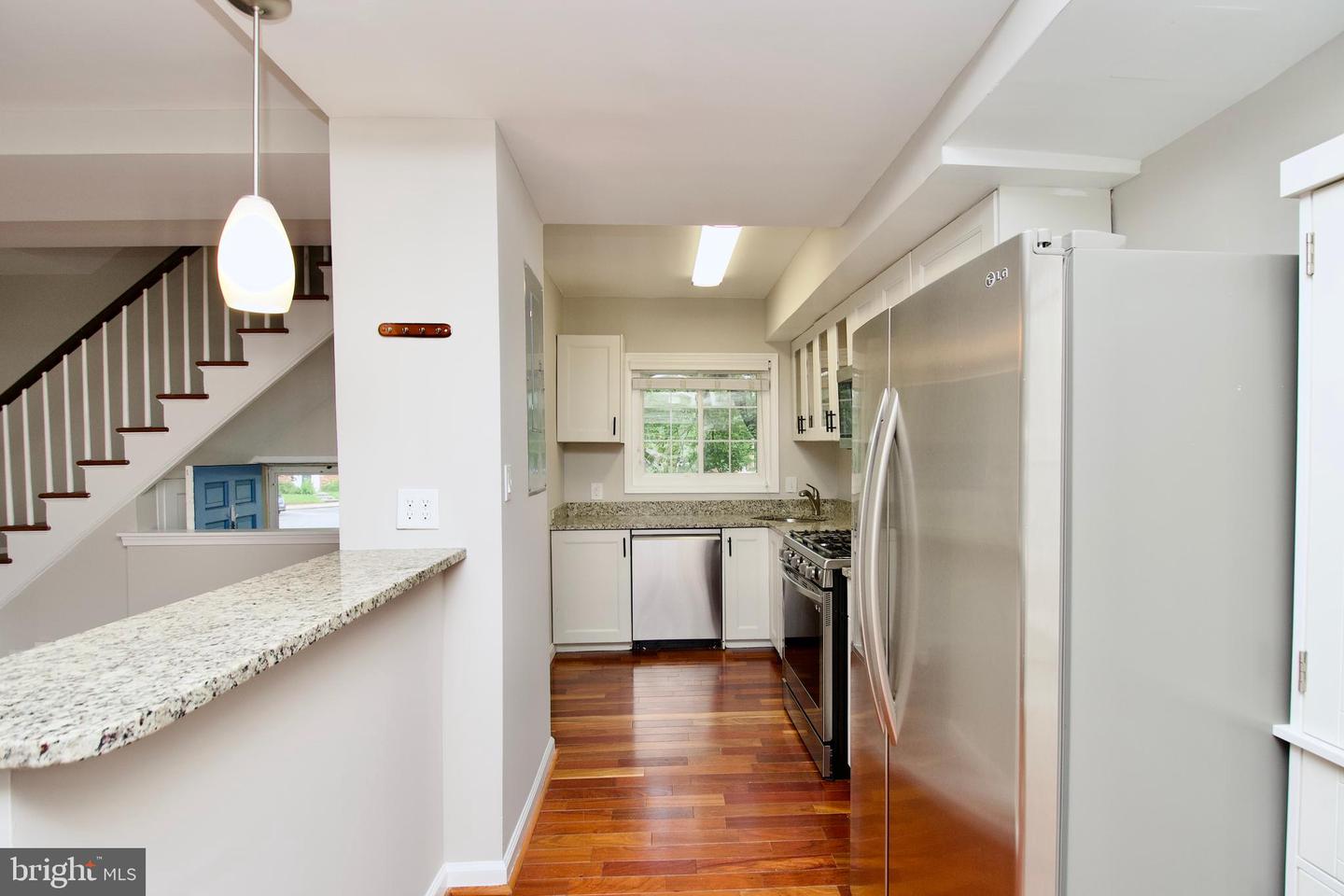 3106 RAVENSWORTH PL, ALEXANDRIA, Virginia 22302, 2 Bedrooms Bedrooms, ,1 BathroomBathrooms,Residential,For sale,3106 RAVENSWORTH PL,VAAX2043340 MLS # VAAX2043340