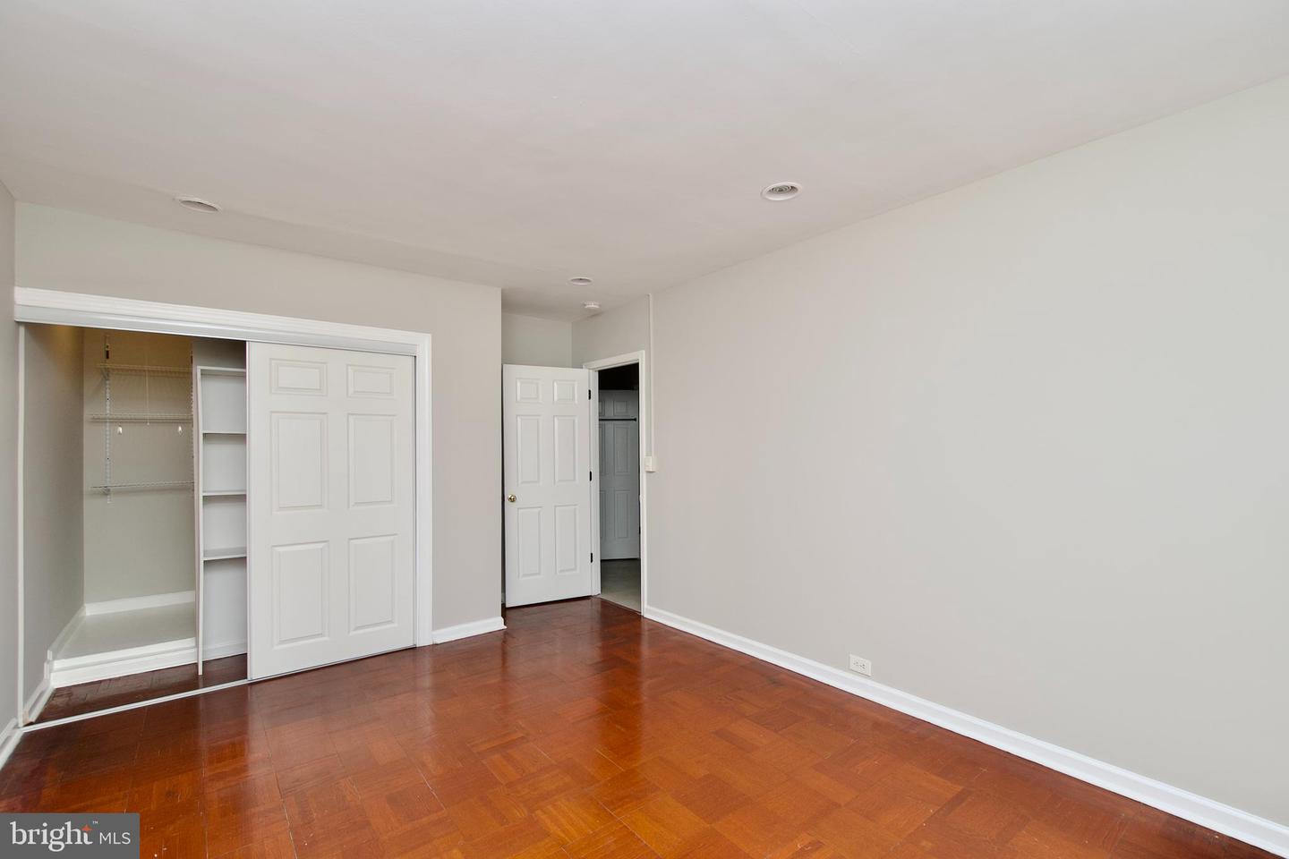3106 RAVENSWORTH PL, ALEXANDRIA, Virginia 22302, 2 Bedrooms Bedrooms, ,1 BathroomBathrooms,Residential,For sale,3106 RAVENSWORTH PL,VAAX2043340 MLS # VAAX2043340