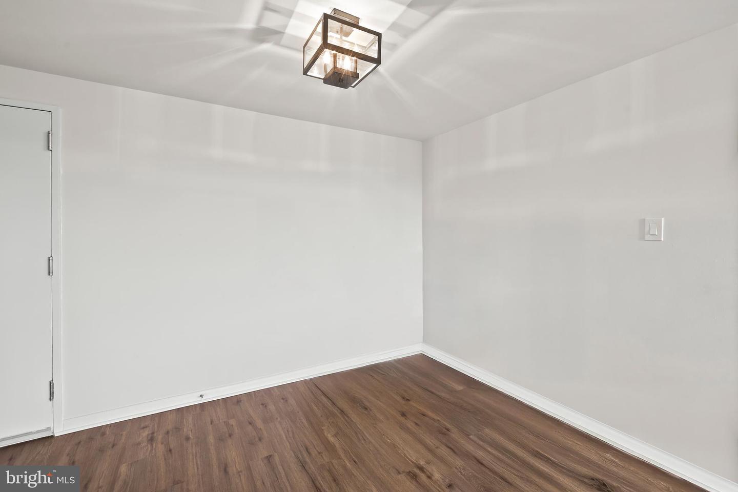 4600 DUKE ST #723, ALEXANDRIA, Virginia 22304, 2 Bedrooms Bedrooms, ,1 BathroomBathrooms,Residential,For sale,4600 DUKE ST #723,VAAX2043748 MLS # VAAX2043748