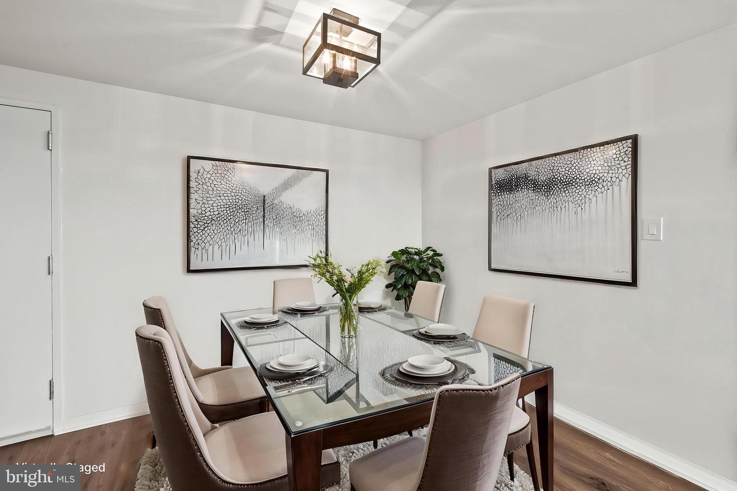 4600 DUKE ST #723, ALEXANDRIA, Virginia 22304, 2 Bedrooms Bedrooms, ,1 BathroomBathrooms,Residential,For sale,4600 DUKE ST #723,VAAX2043748 MLS # VAAX2043748