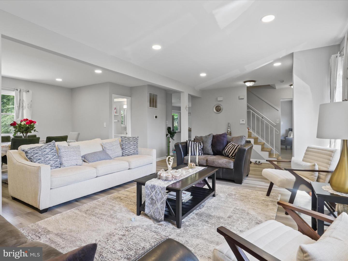 4788 KELLY RD, WOODBRIDGE, Virginia 22193, 5 Bedrooms Bedrooms, ,3 BathroomsBathrooms,Residential,For sale,4788 KELLY RD,VAPW2093722 MLS # VAPW2093722