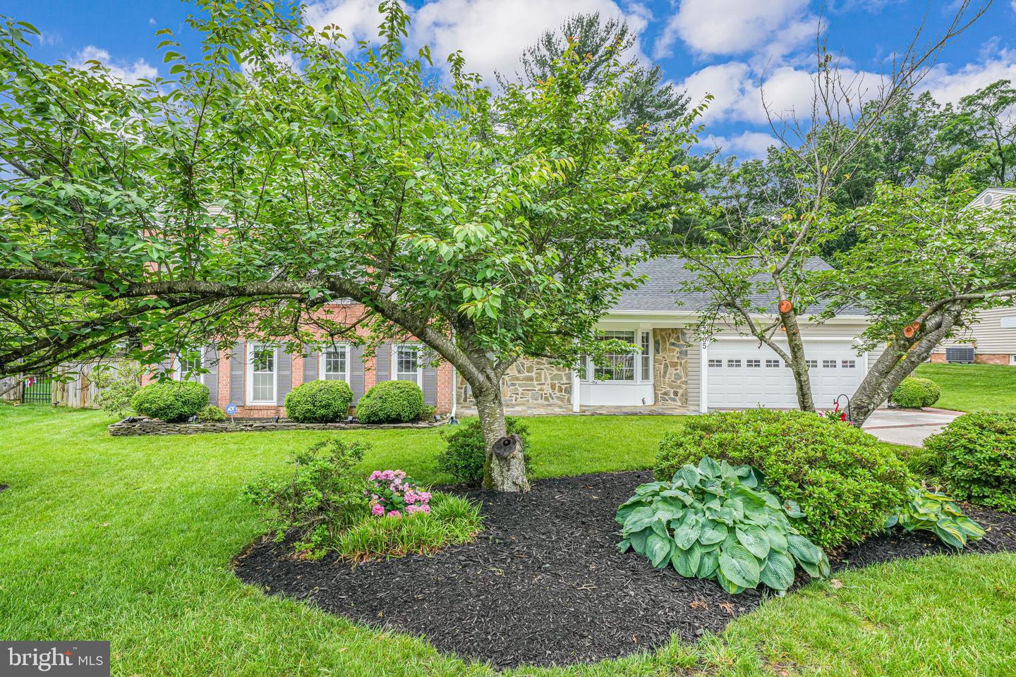4005 KLOMAN ST, ANNANDALE, Virginia 22003, 5 Bedrooms Bedrooms, ,2 BathroomsBathrooms,Residential,For sale,4005 KLOMAN ST,VAFX2242830 MLS # VAFX2242830