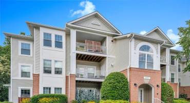 1505 N POINT DR #203, RESTON, Virginia 20194, 2 Bedrooms Bedrooms, ,2 BathroomsBathrooms,Residential,For sale,1505 N POINT DR #203,VAFX2243884 MLS # VAFX2243884