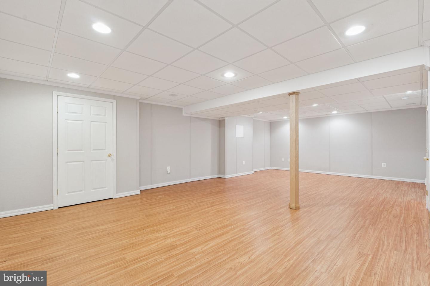 9207 BOIS AVE, VIENNA, Virginia 22182, 5 Bedrooms Bedrooms, ,3 BathroomsBathrooms,Residential,For sale,9207 BOIS AVE,VAFX2244888 MLS # VAFX2244888
