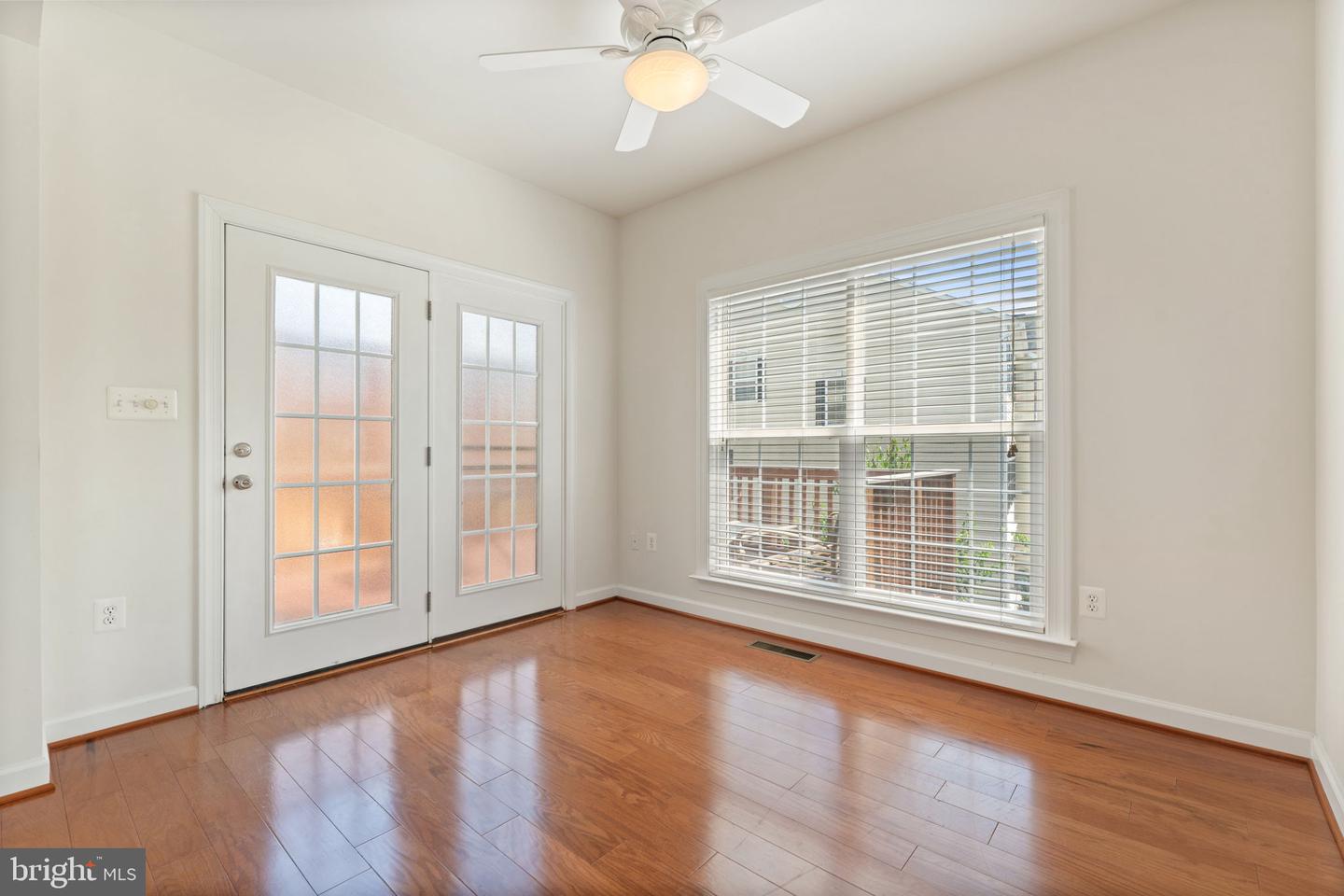 6076 POPES CREEK PL, HAYMARKET, Virginia 20169, 3 Bedrooms Bedrooms, ,3 BathroomsBathrooms,Residential,For sale,6076 POPES CREEK PL,VAPW2096978 MLS # VAPW2096978