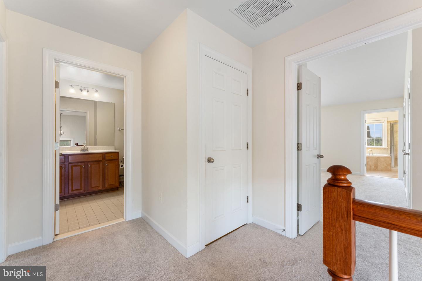 6076 POPES CREEK PL, HAYMARKET, Virginia 20169, 3 Bedrooms Bedrooms, ,3 BathroomsBathrooms,Residential,For sale,6076 POPES CREEK PL,VAPW2096978 MLS # VAPW2096978