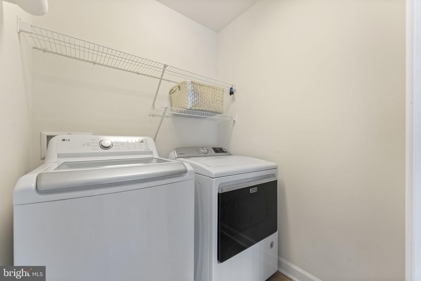 6076 POPES CREEK PL, HAYMARKET, Virginia 20169, 3 Bedrooms Bedrooms, ,3 BathroomsBathrooms,Residential,For sale,6076 POPES CREEK PL,VAPW2096978 MLS # VAPW2096978