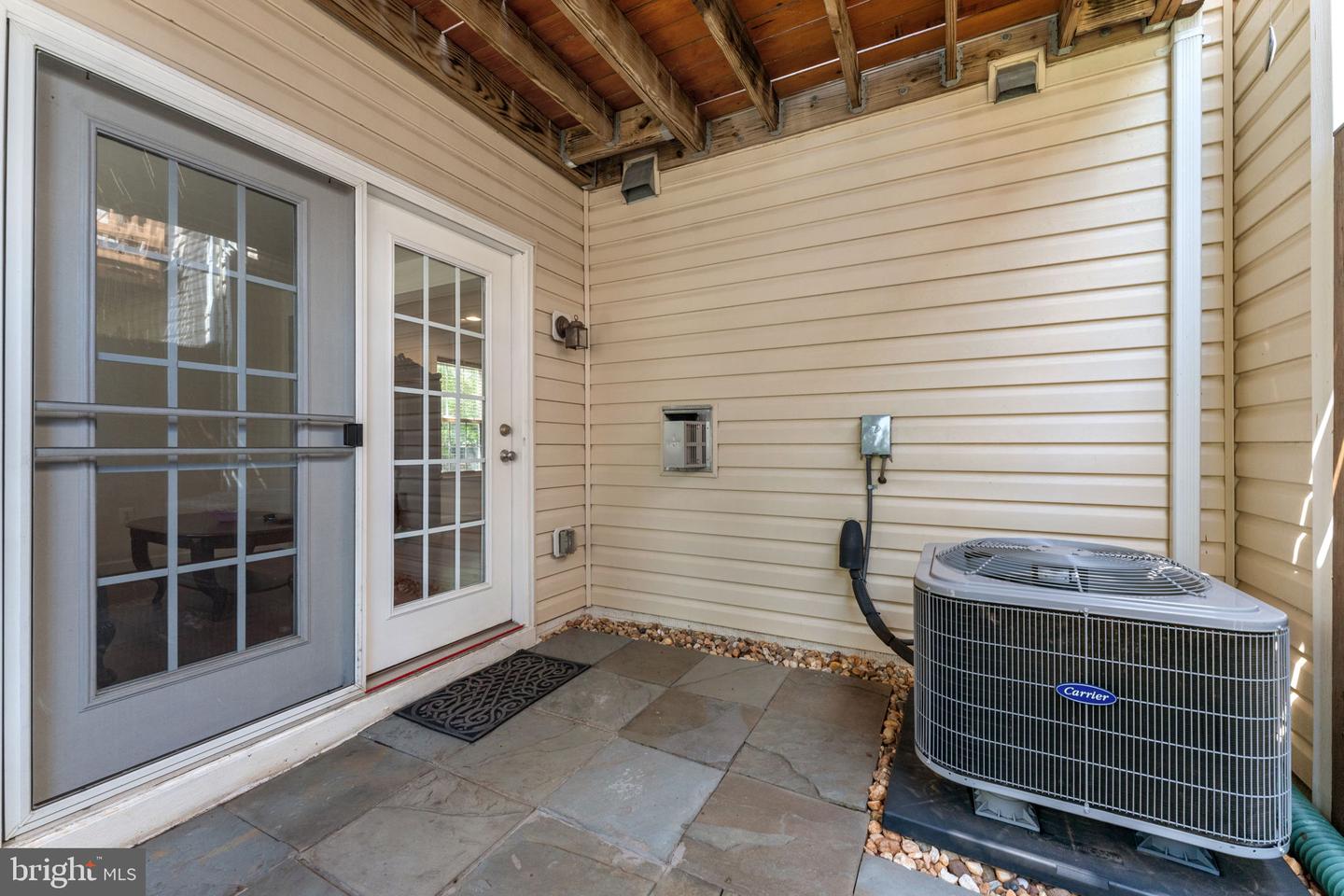 6076 POPES CREEK PL, HAYMARKET, Virginia 20169, 3 Bedrooms Bedrooms, ,3 BathroomsBathrooms,Residential,For sale,6076 POPES CREEK PL,VAPW2096978 MLS # VAPW2096978