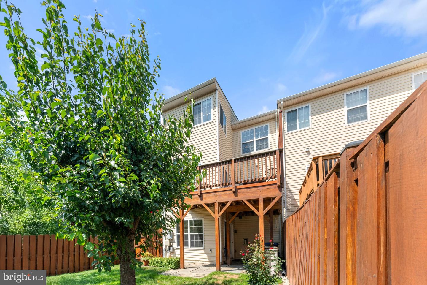 6076 POPES CREEK PL, HAYMARKET, Virginia 20169, 3 Bedrooms Bedrooms, ,3 BathroomsBathrooms,Residential,For sale,6076 POPES CREEK PL,VAPW2096978 MLS # VAPW2096978