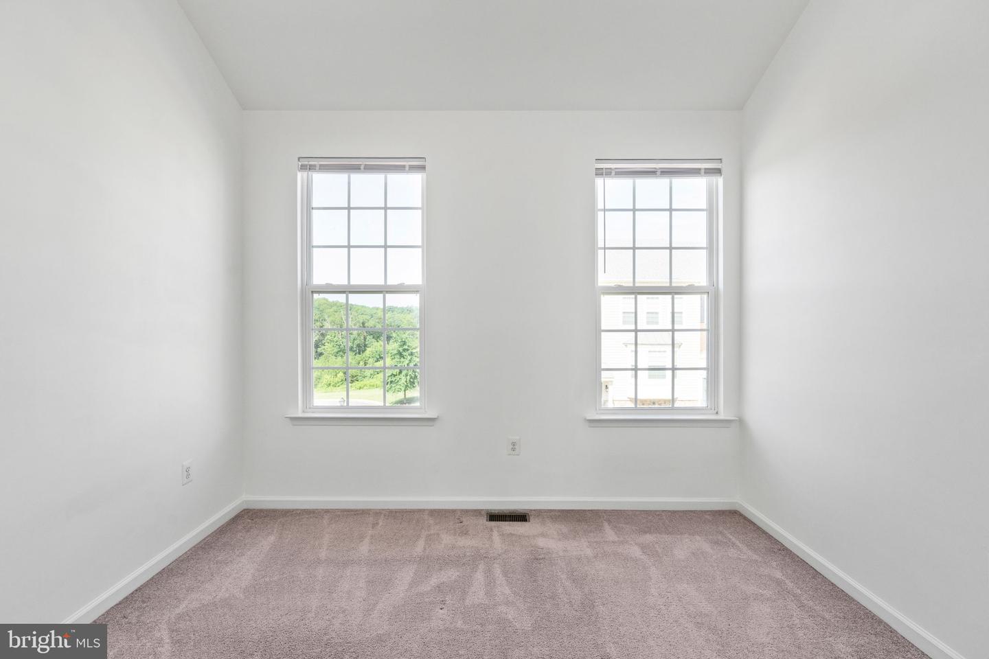19 COULTER LN, STAFFORD, Virginia 22554, 3 Bedrooms Bedrooms, ,3 BathroomsBathrooms,Residential,For sale,19 COULTER LN,VAST2039812 MLS # VAST2039812