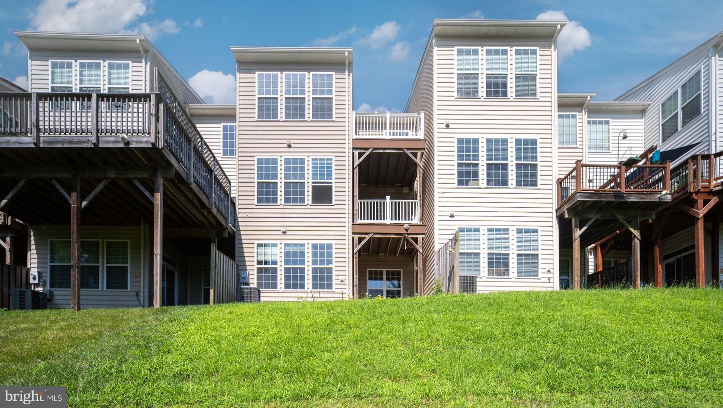 19 COULTER LN, STAFFORD, Virginia 22554, 3 Bedrooms Bedrooms, ,3 BathroomsBathrooms,Residential,For sale,19 COULTER LN,VAST2039812 MLS # VAST2039812
