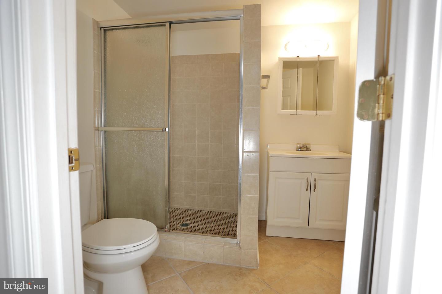 10731 BEAR OAK CT, BURKE, Virginia 22015, 5 Bedrooms Bedrooms, ,4 BathroomsBathrooms,Residential,For sale,10731 BEAR OAK CT,VAFX2247916 MLS # VAFX2247916
