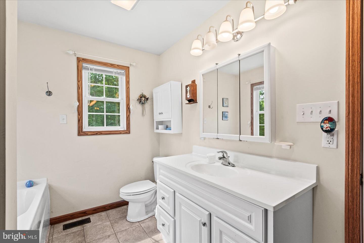3313 FLAT RUN RD, LOCUST GROVE, Virginia 22508, 5 Bedrooms Bedrooms, ,3 BathroomsBathrooms,Residential,For sale,3313 FLAT RUN RD,VAOR2010006 MLS # VAOR2010006