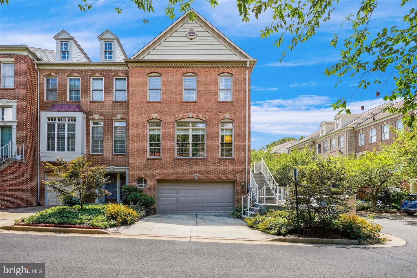 4692 KIRKPATRICK LN, ALEXANDRIA, Virginia 22311, 3 Bedrooms Bedrooms, ,3 BathroomsBathrooms,Residential,For sale,4692 KIRKPATRICK LN,VAAX2046966 MLS # VAAX2046966