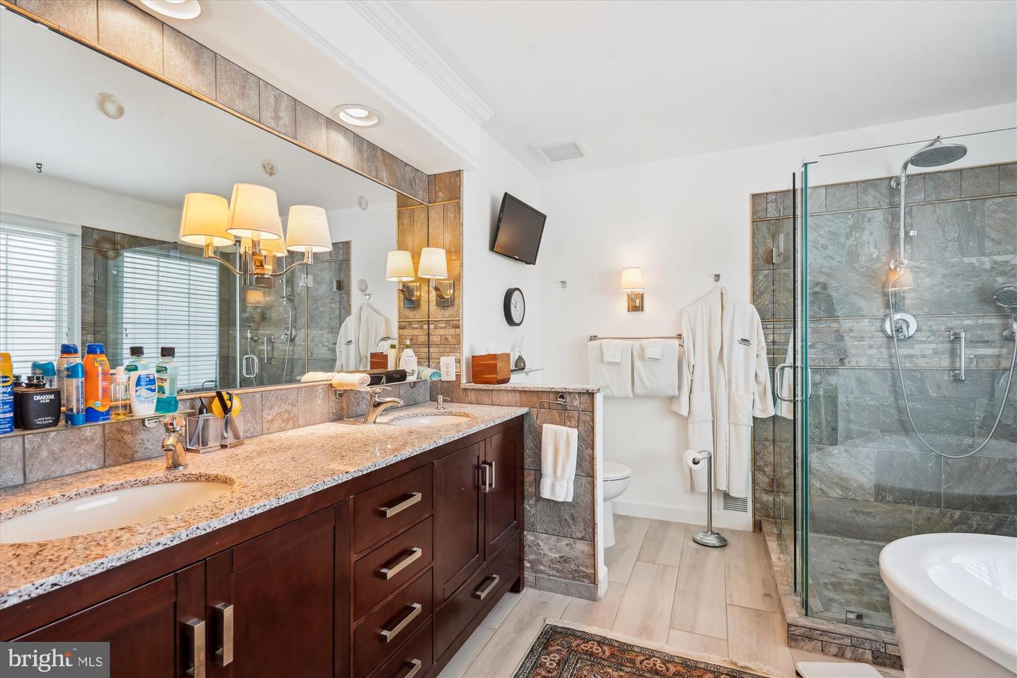 4692 KIRKPATRICK LN, ALEXANDRIA, Virginia 22311, 3 Bedrooms Bedrooms, ,3 BathroomsBathrooms,Residential,For sale,4692 KIRKPATRICK LN,VAAX2046966 MLS # VAAX2046966