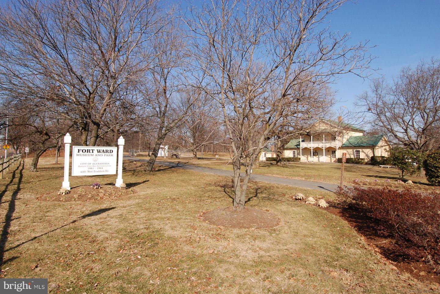 4692 KIRKPATRICK LN, ALEXANDRIA, Virginia 22311, 3 Bedrooms Bedrooms, ,3 BathroomsBathrooms,Residential,For sale,4692 KIRKPATRICK LN,VAAX2046966 MLS # VAAX2046966