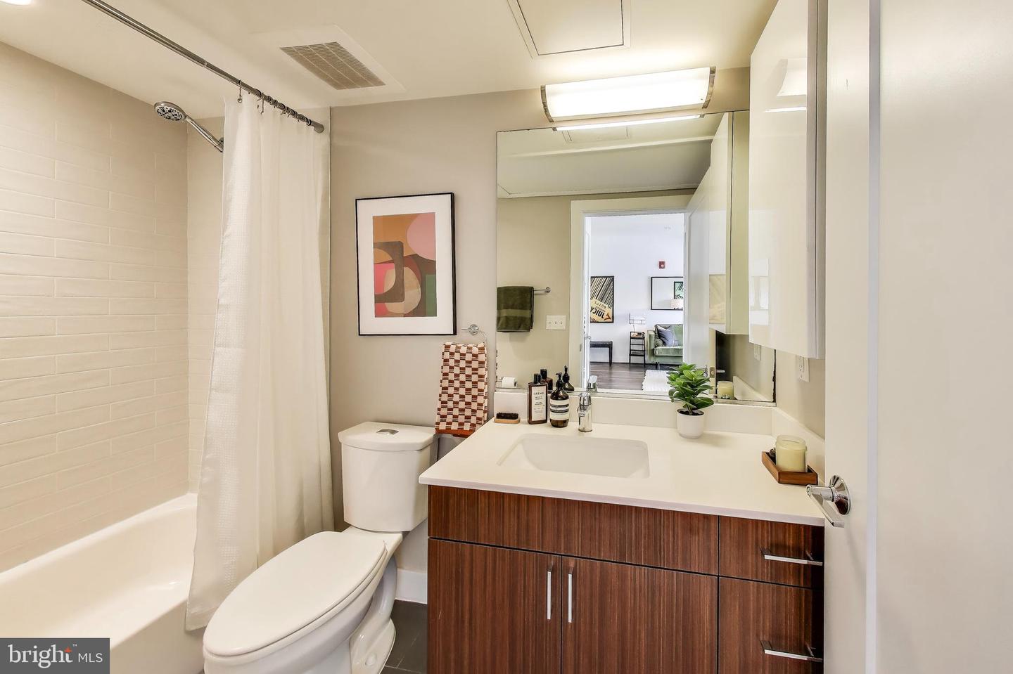 1111 ORREN ST NE #405, WASHINGTON, District Of Columbia 20002, 1 Bedroom Bedrooms, ,1 BathroomBathrooms,Residential,For sale,1111 ORREN ST NE #405,DCDC2208082 MLS # DCDC2208082