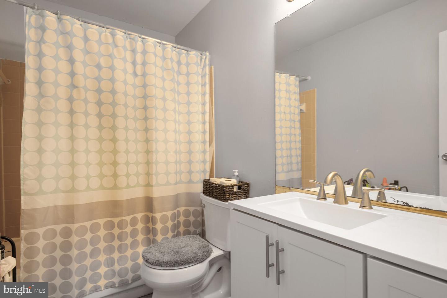 11841 SHIRE CT #31D, RESTON, Virginia 20191, 2 Bedrooms Bedrooms, ,1 BathroomBathrooms,Residential,For sale,11841 SHIRE CT #31D,VAFX2252952 MLS # VAFX2252952