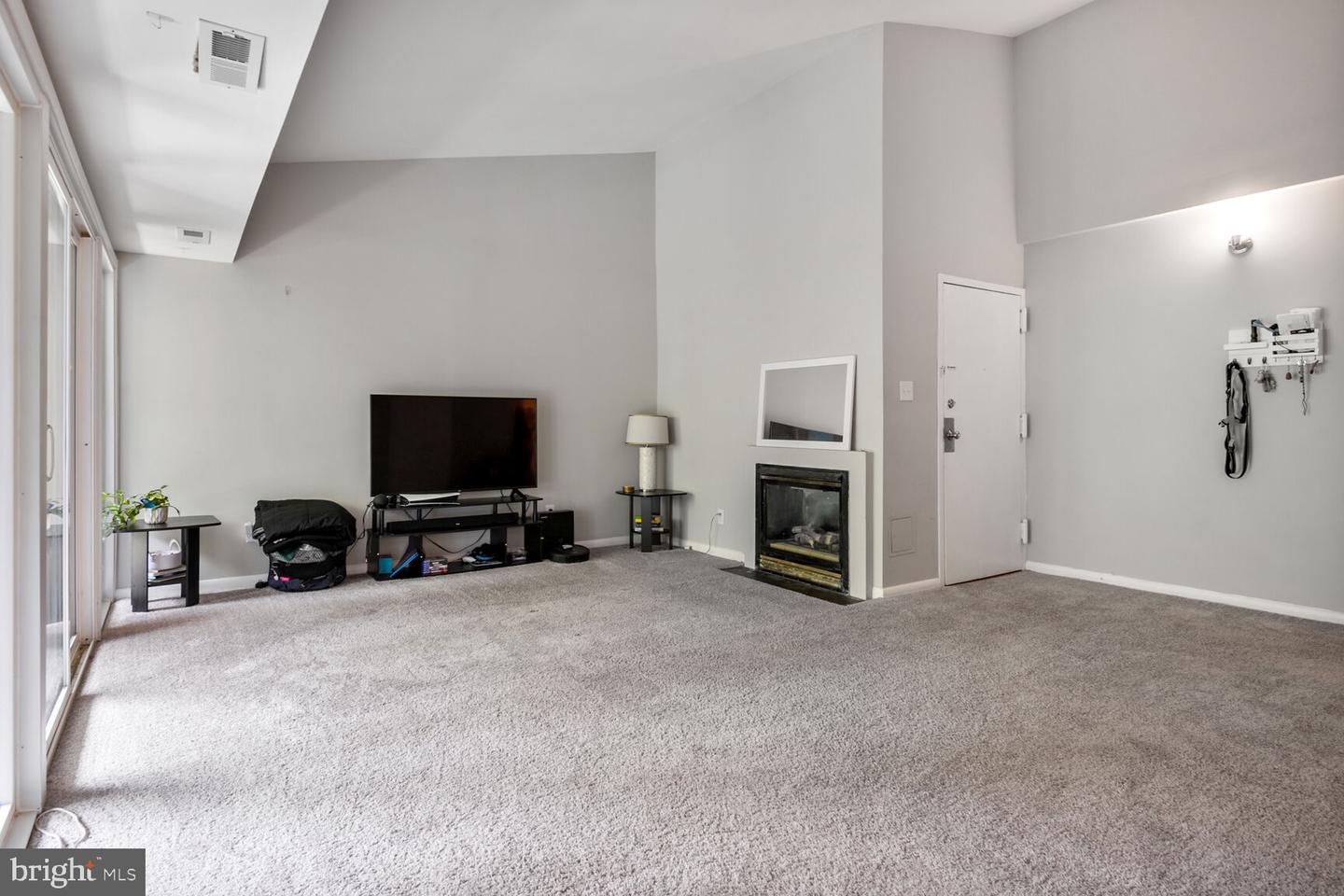 11841 SHIRE CT #31D, RESTON, Virginia 20191, 2 Bedrooms Bedrooms, ,1 BathroomBathrooms,Residential,For sale,11841 SHIRE CT #31D,VAFX2252952 MLS # VAFX2252952
