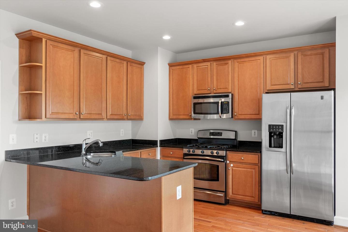 2456 ACORN HOLLOW LN, HERNDON, Virginia 20171, 4 Bedrooms Bedrooms, ,3 BathroomsBathrooms,Residential,For sale,2456 ACORN HOLLOW LN,VAFX2253194 MLS # VAFX2253194