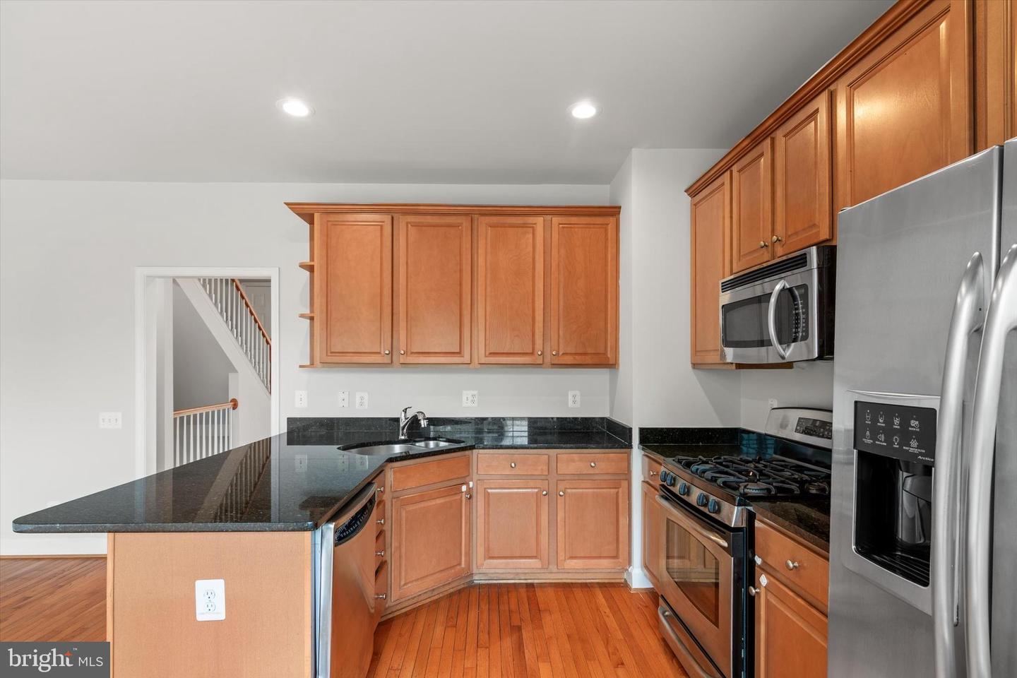 2456 ACORN HOLLOW LN, HERNDON, Virginia 20171, 4 Bedrooms Bedrooms, ,3 BathroomsBathrooms,Residential,For sale,2456 ACORN HOLLOW LN,VAFX2253194 MLS # VAFX2253194