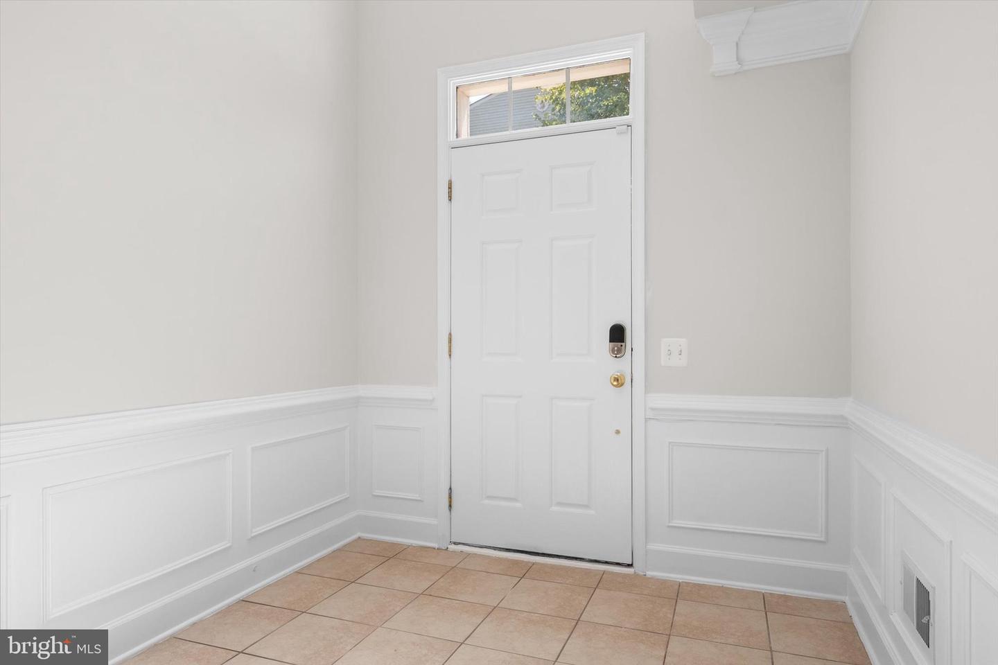 2456 ACORN HOLLOW LN, HERNDON, Virginia 20171, 4 Bedrooms Bedrooms, ,3 BathroomsBathrooms,Residential,For sale,2456 ACORN HOLLOW LN,VAFX2253194 MLS # VAFX2253194
