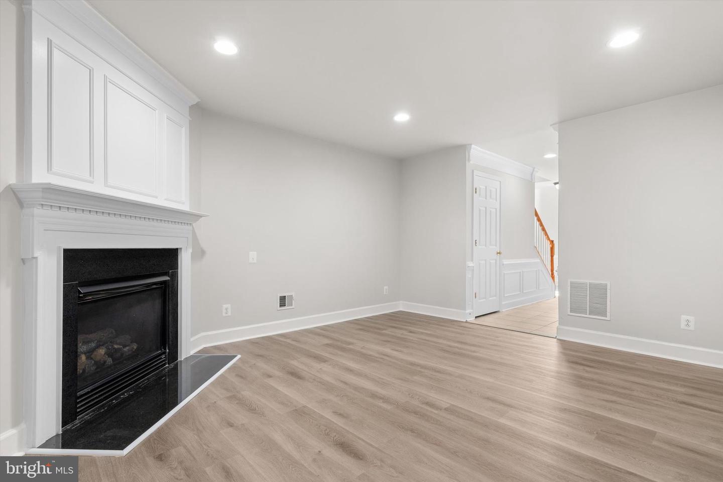 2456 ACORN HOLLOW LN, HERNDON, Virginia 20171, 4 Bedrooms Bedrooms, ,3 BathroomsBathrooms,Residential,For sale,2456 ACORN HOLLOW LN,VAFX2253194 MLS # VAFX2253194