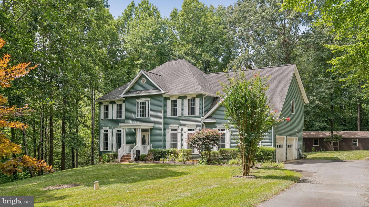 3 KIRKLEY PL, FREDERICKSBURG, Virginia 22406, 5 Bedrooms Bedrooms, ,4 BathroomsBathrooms,Residential,For sale,3 KIRKLEY PL,VAST2040458 MLS # VAST2040458
