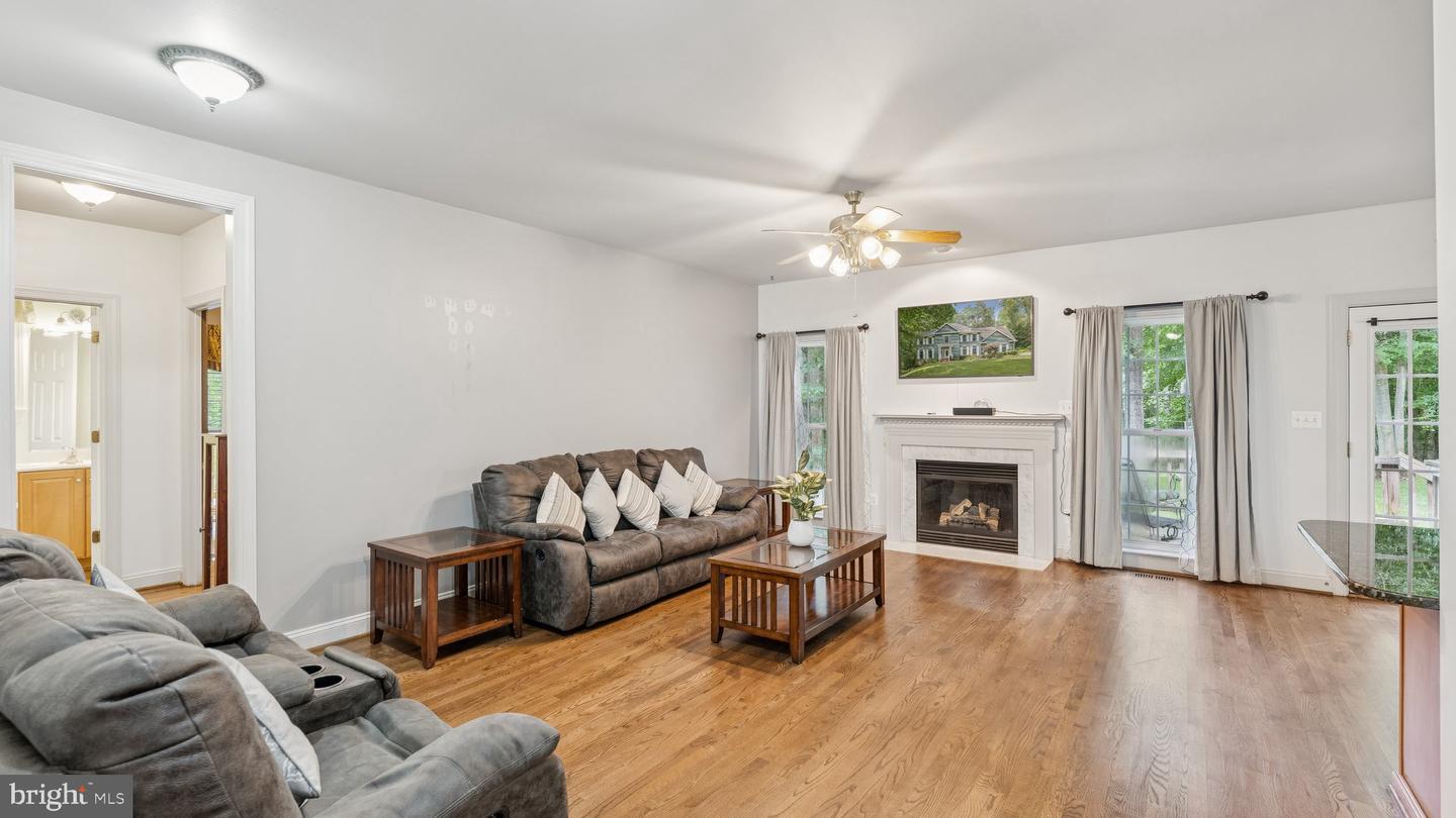 3 KIRKLEY PL, FREDERICKSBURG, Virginia 22406, 5 Bedrooms Bedrooms, ,4 BathroomsBathrooms,Residential,For sale,3 KIRKLEY PL,VAST2040458 MLS # VAST2040458