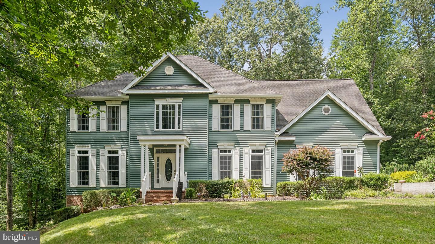 3 KIRKLEY PL, FREDERICKSBURG, Virginia 22406, 5 Bedrooms Bedrooms, ,4 BathroomsBathrooms,Residential,For sale,3 KIRKLEY PL,VAST2040458 MLS # VAST2040458
