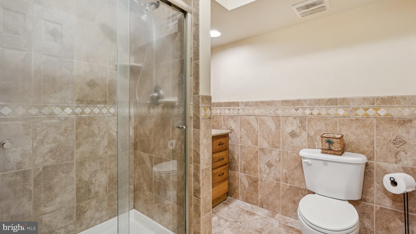 3 KIRKLEY PL, FREDERICKSBURG, Virginia 22406, 5 Bedrooms Bedrooms, ,4 BathroomsBathrooms,Residential,For sale,3 KIRKLEY PL,VAST2040458 MLS # VAST2040458