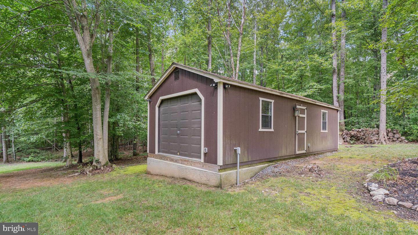 3 KIRKLEY PL, FREDERICKSBURG, Virginia 22406, 5 Bedrooms Bedrooms, ,4 BathroomsBathrooms,Residential,For sale,3 KIRKLEY PL,VAST2040458 MLS # VAST2040458